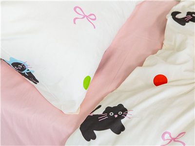 Детское постельное бельё Сладкие Сны(Sweet Dreams) Кошки в шапках (на резинке + молния) 