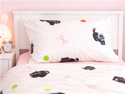 Детское постельное бельё Сладкие Сны(Sweet Dreams) Кошки в шапках (на резинке + молния) 