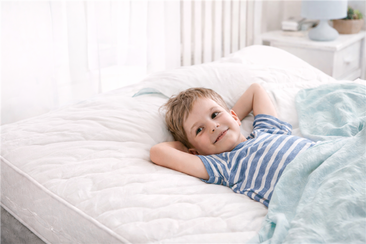 детский матрас пружинный или беспружинный